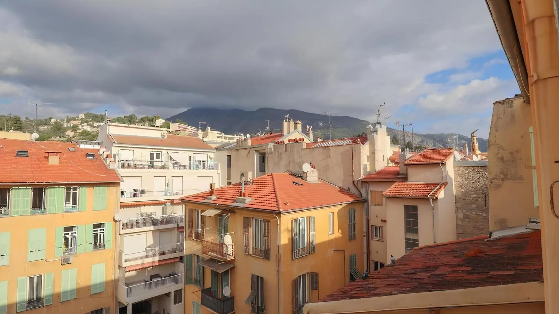 Magnifique Appartement, Plein Centre, Cozy Menton 0*,  France