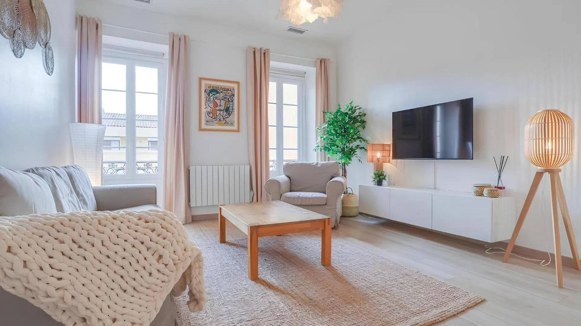 Magnifique Appartement, Plein Centre, Cozy Menton